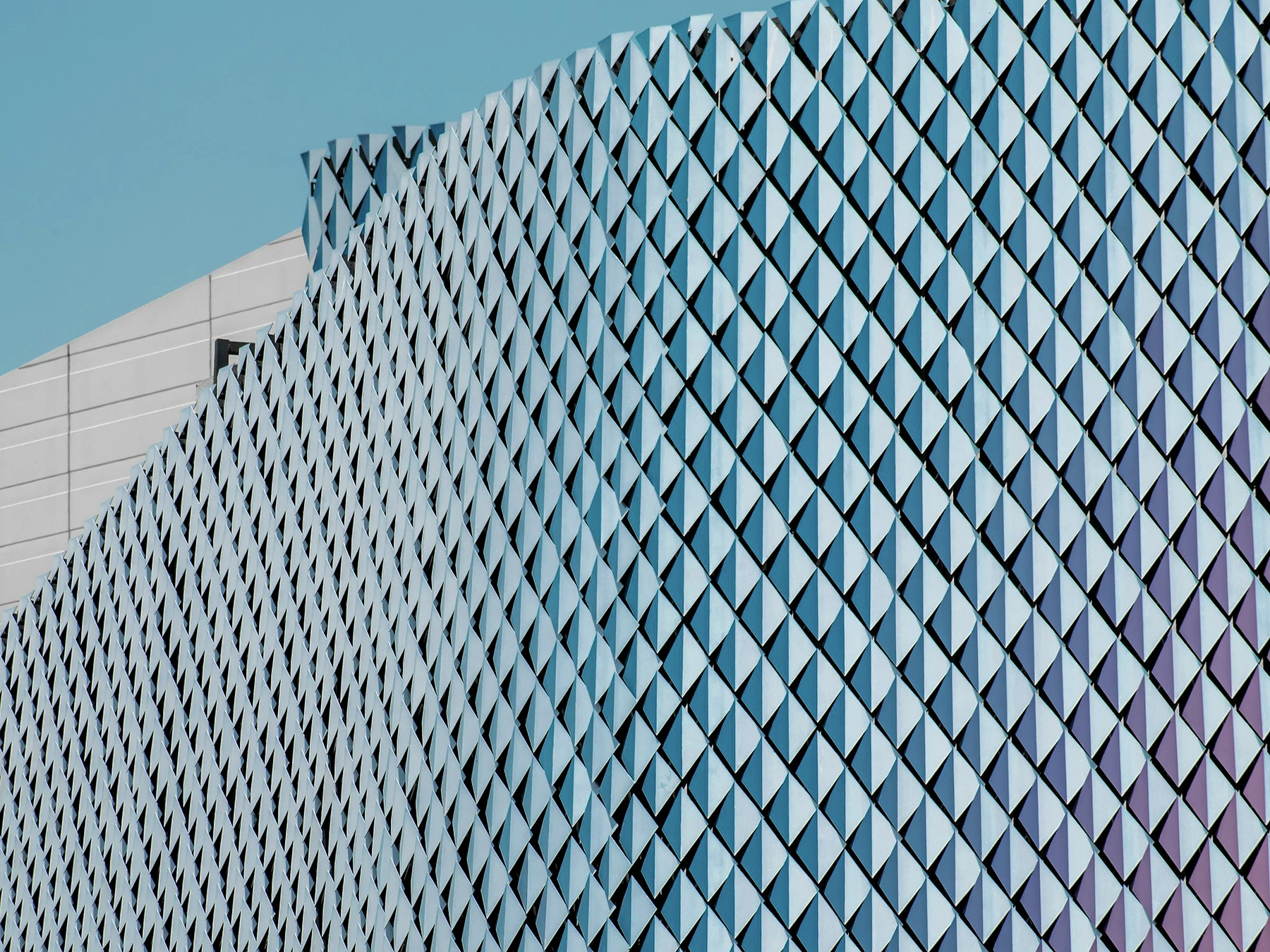 Parametric 3D Aluminium Facade System engineered by Metalux